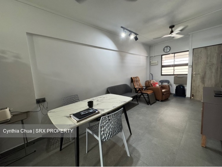 Blk 208 Bedok Town Centre (Bedok), HDB 3 Rooms #633541211